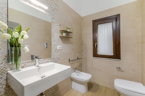 Asciugacapelli, bidet