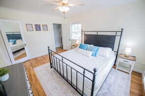 4 soverom, strykejern/-brett, wi-fi og sengetøy