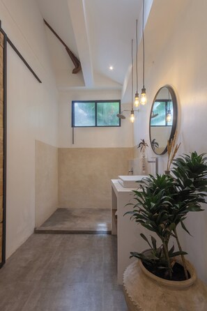 Villa, 2 Bedrooms, Patio | Bathroom
