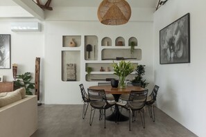 Villa, 2 Bedrooms, Patio | In-room dining - Casa Leone (Canggu)