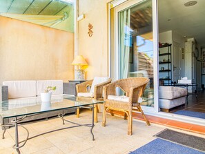 Terrace/patio - Villa Les Genêts by Interhome (Montauroux)