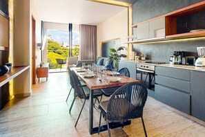 Dining - Luxury condo with resort amenities, balcony, and WiFi (Playa del Carmen)