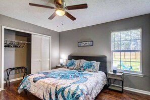 3 多间卧室、办公桌、熨斗/熨衣板、免费 WiFi