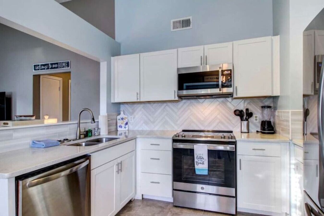 冰箱、微波炉、烤箱、炉灶