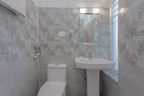 Dusche, Handtücher, Seife, Shampoo