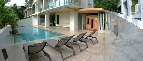 Condo, 1 habitación, con acceso para personas discapacitadas, balcón | Alberca | Alberca al aire libre