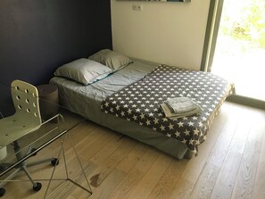 Bügeleisen/Bügelbrett, WLAN, Bettwäsche