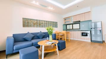 Deluxe Apartment | Living area