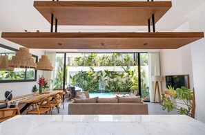 Flat-screen TV - Botanika Estate (Canggu)