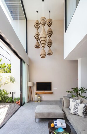 Flat-screen TV - Botanika Estate (Canggu)