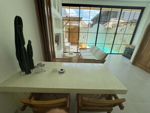 Luksusvilla, lanai | Spisestue