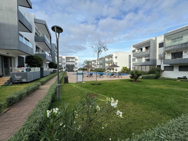 Exterior - Cozy 2-bedroom apartment in peaceful Tamaris with WiFi, AC (Tamaris)