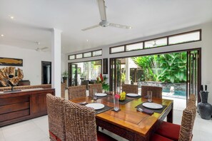 Deluxe Villa, 2 Bedrooms, Private Pool, Garden View | Living area