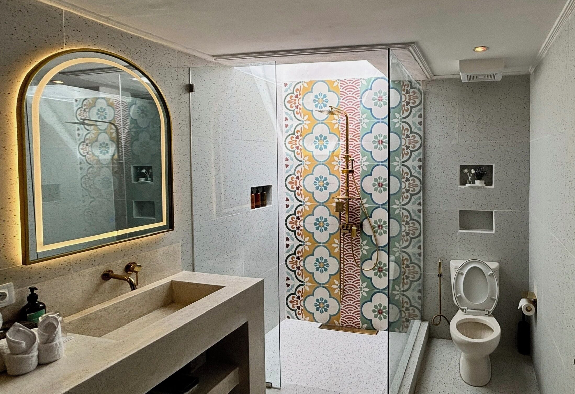 Deluxe Villa, 2 Bedrooms, Private Pool, Garden View | Bathroom | Shower, free toiletries, hair dryer, bathrobes