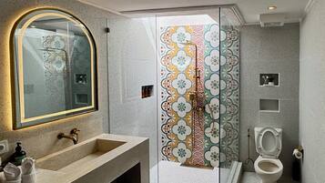 Deluxe Villa, 2 Bedrooms, Private Pool, Garden View | Bathroom | Shower, free toiletries, hair dryer, bathrobes