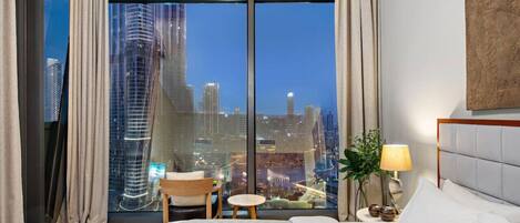 1 quarto, escrivaninha, ferros/tábuas de passar roupa, Wi-Fi