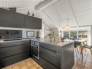 Frigorifero, microonde, forno, lavastoviglie