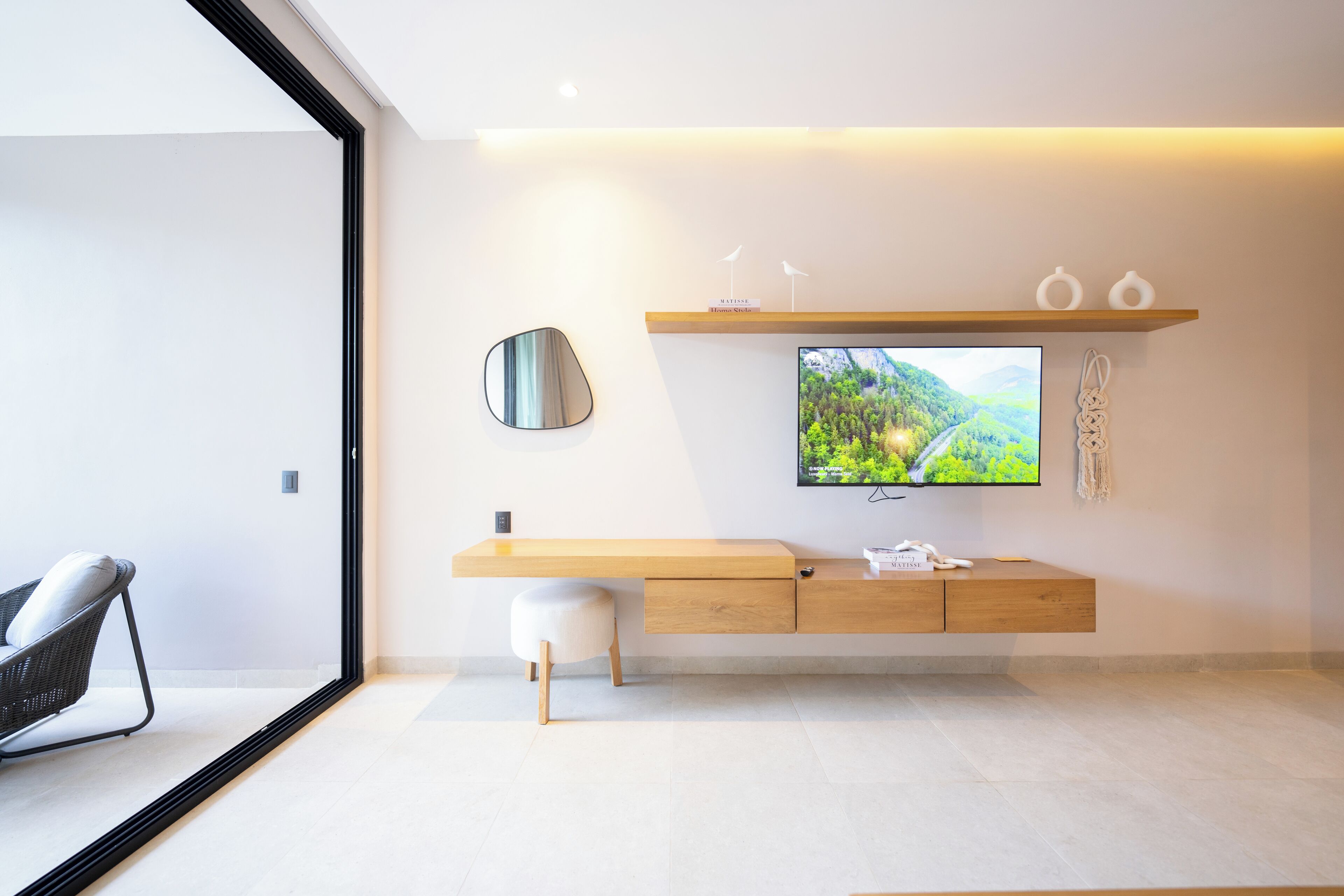 TV