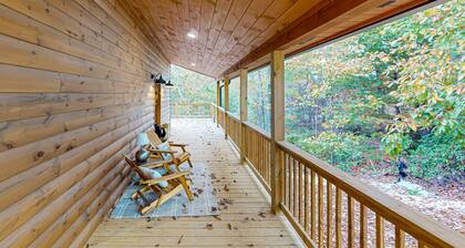 Tranquil Paws: Your Dog-Friendly Haven in Lake Lure