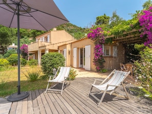 Terrace/patio - Villa du Temple by Interhome (Le Lavandou)
