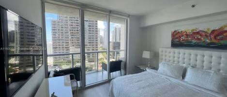 2 chambres, fer et planche Ă repasser, Wi-Fi, literie fournie