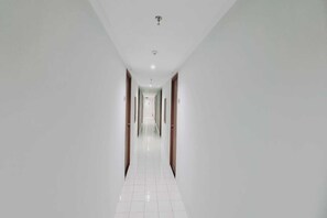 Interior detail - Hotel O Apartemen Podomoro Golf View Victory Rooms (Gunung Putri)