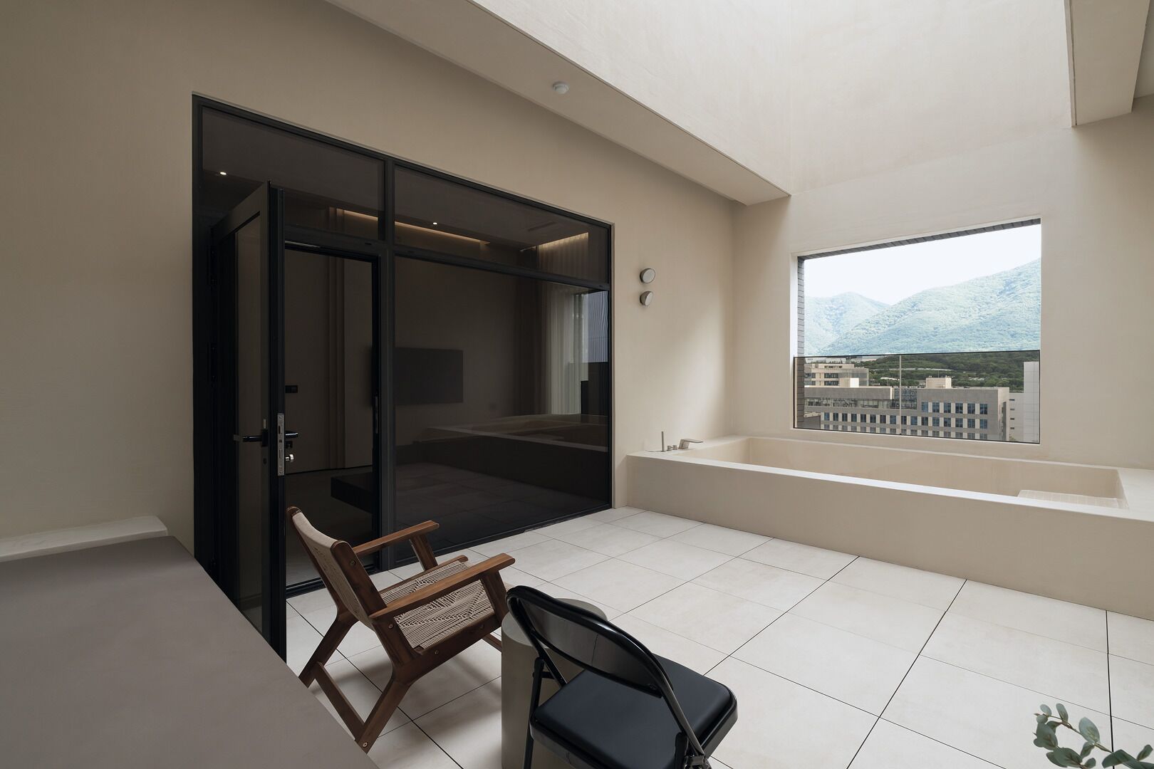 PENTHOUSE-FAMILY DOUBLE TWIN (include B.F & Heated Pool) | In-room safe, blackout drapes, soundproofing, free WiFi