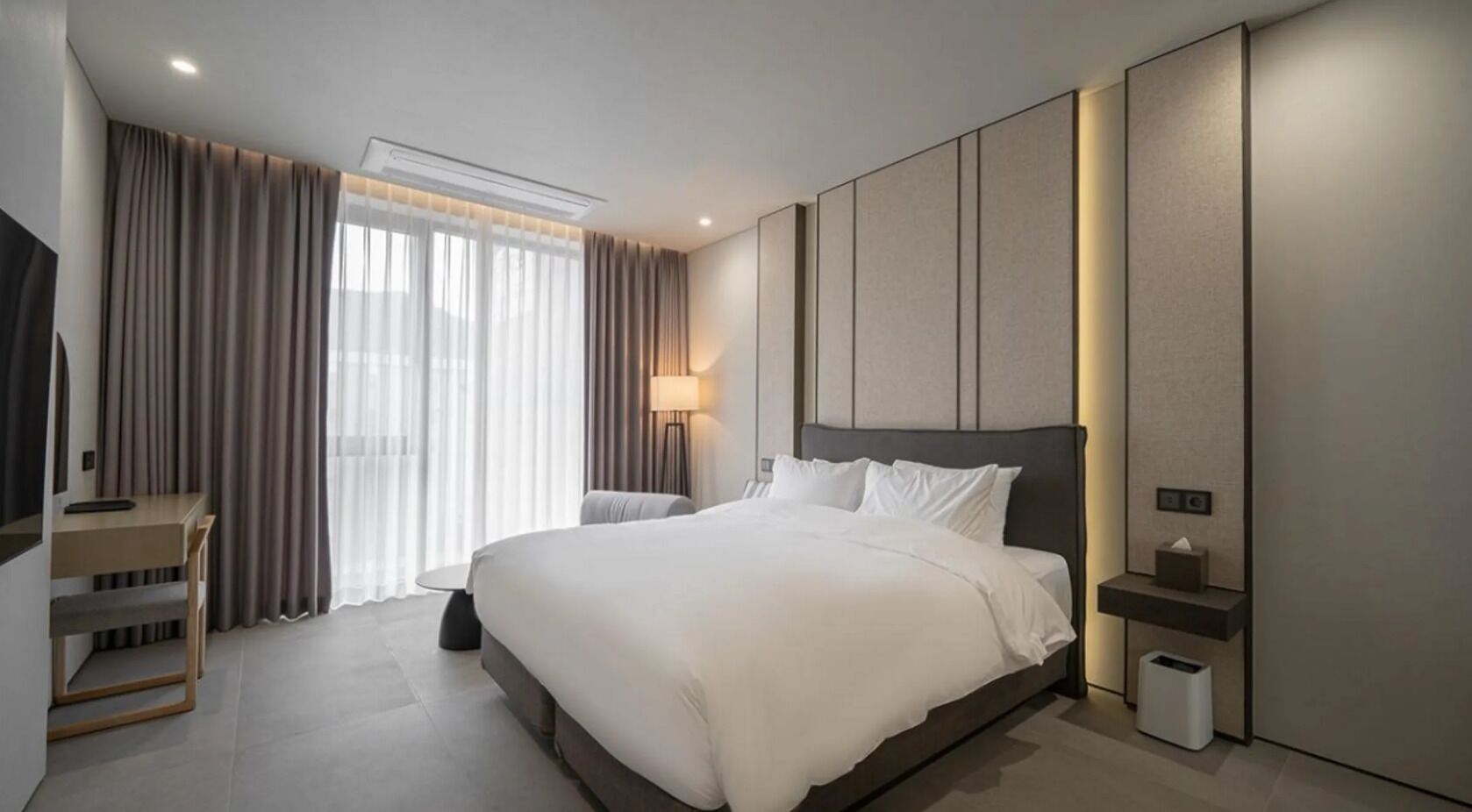 GRAND DELUXE-KING (include B.F) | Una cassaforte in camera, tende oscuranti, insonorizzazione