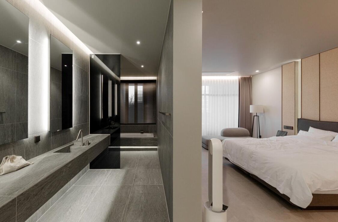 GRAND TERRACE SUITE-KING (include B.F & Heated Pool) | Caja fuerte, cortinas opacas, sistema de insonorización y wifi gratis