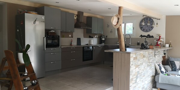 Private kitchen - Maison T4 Tout Confort à 300 m de la Plage (Poggio-Mezzana)