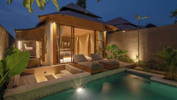 One Bedroom Garden Pool Tent | Garden view