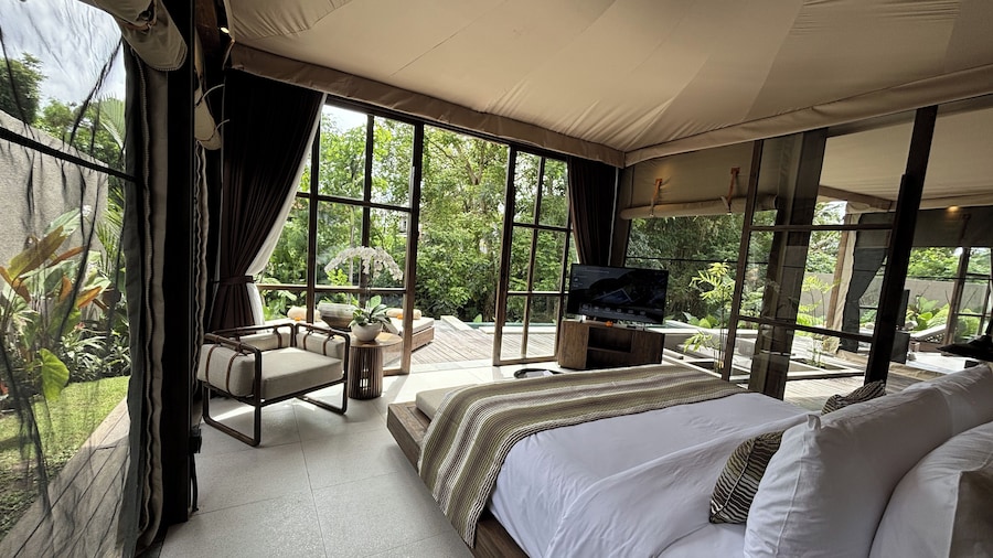 Ubud Mas Glamping Luxury Tent