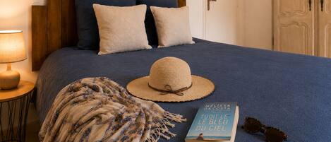 2 chambres, fer et planche à repasser, lit parapluie, Wi-Fi gratuit