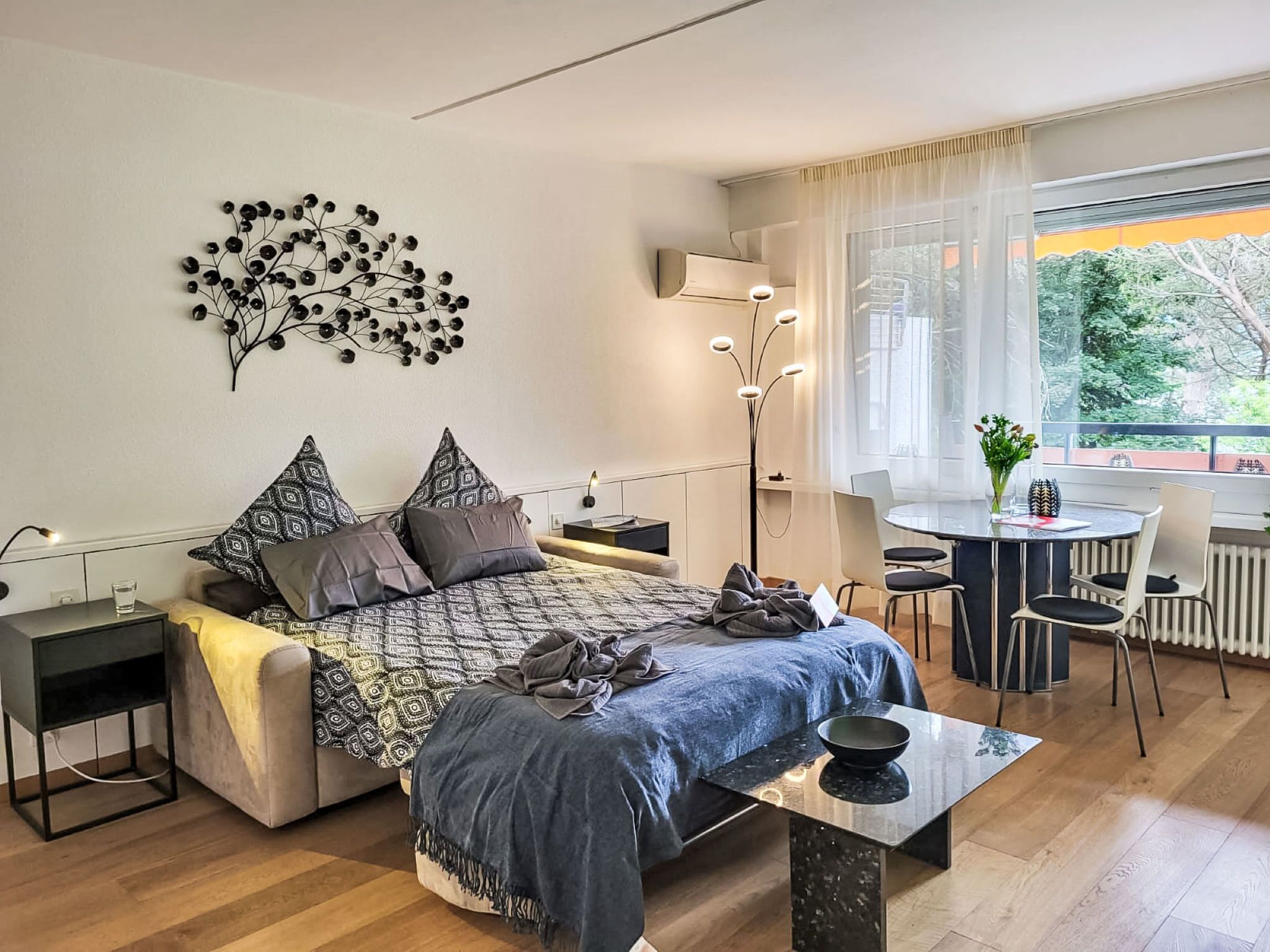 1 soveværelse, internetforbindelse