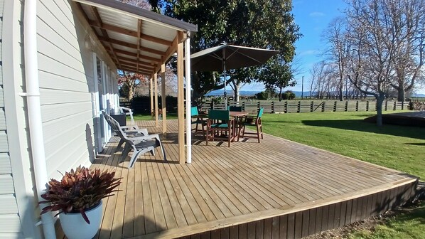 Outdoor dining - THE GUEST HOUSE- Awakeri area.
Boutique accommodation -affordable price. (Te Teko)