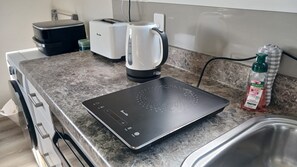 Refrigerador, microondas, horno, lavavajillas