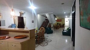 Restaurant - Wisma Shalom  (Jakarta)