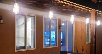Cozy studio with WiFi and AC in welcoming Fresno