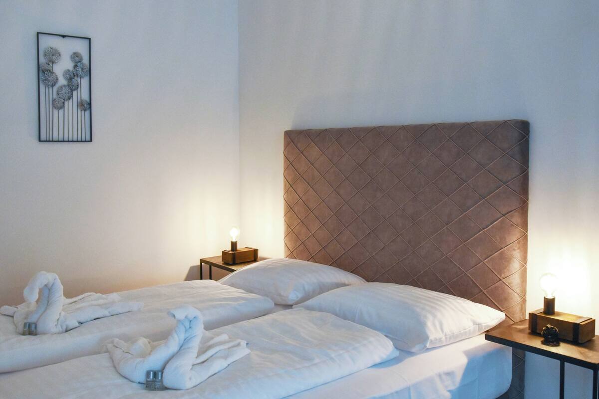 Apartment, 1 Queen Bed with Sofa bed, Non Smoking