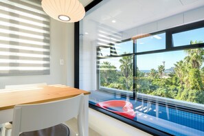 In-room dining - Liverpool an spa (Jeju City)
