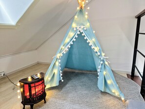 Alloggio Romantico su due livelli, 1 camera da letto, bagno privato, vista oceano | Biancheria da letto ipoallergenica, Wi-Fi gratuito, lenzuola