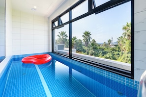2 indoor pools