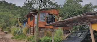 Mystic Cabins Alfa Spiritual Connection in San Marcos Sierras