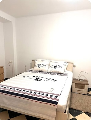 2 Schlafzimmer, Bügeleisen/Bügelbrett, WLAN, Bettwäsche