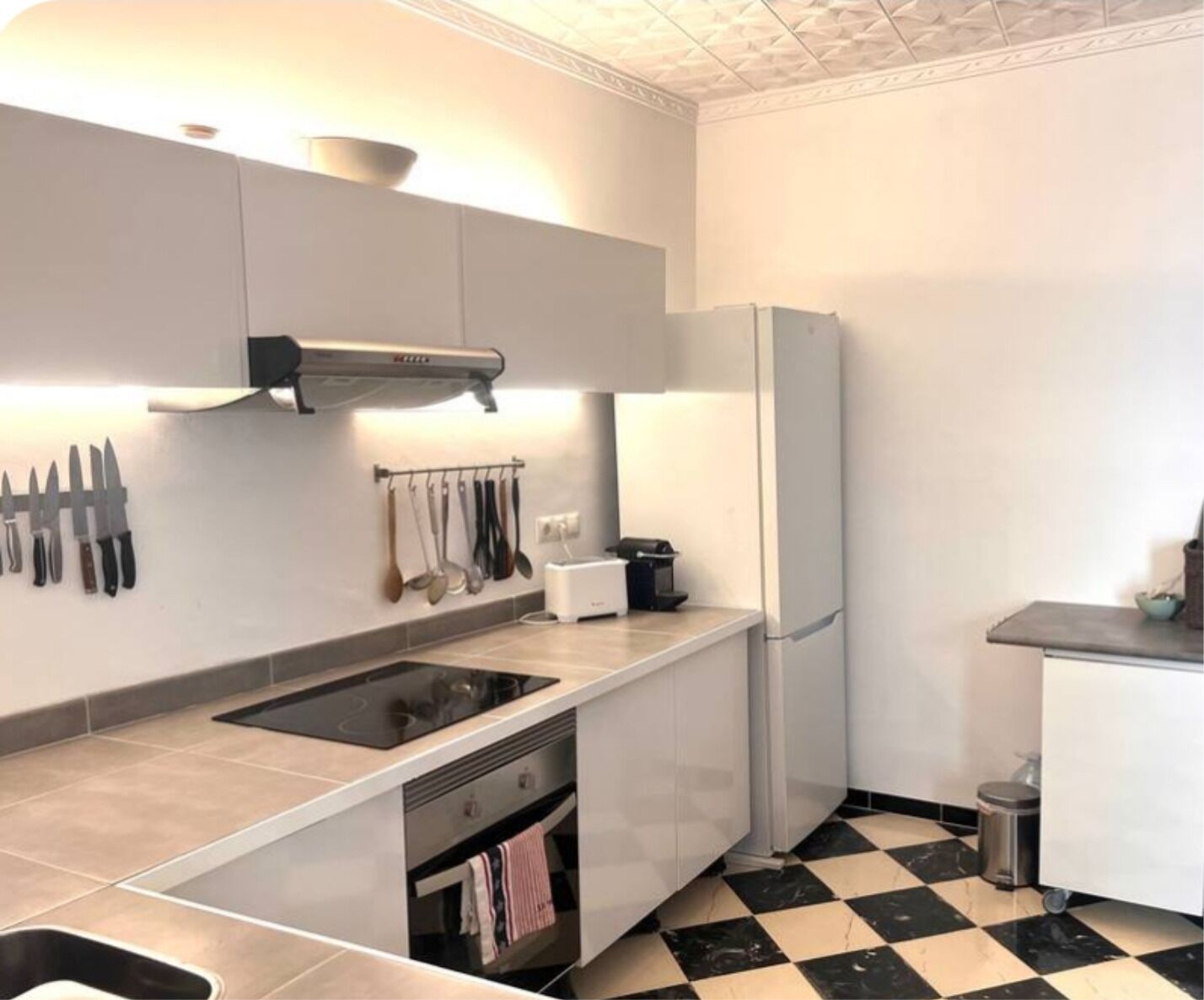 Mikrowelle, Ofen, Herdplatte, Geschirrspüler