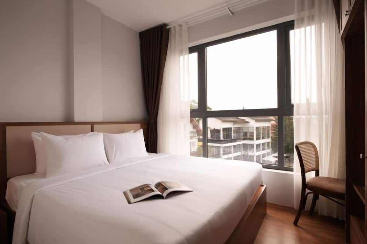 2 bedrooms, minibar, in-room safe, individually decorated
