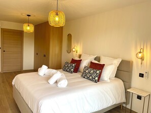 3 slaapkamers, een strijkplank/strijkijzer, wifi, beddengoed