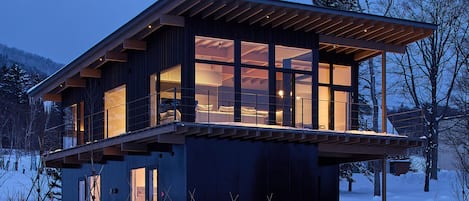 Konaklama yerinin ön cephesi