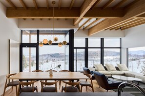 Interior - Shiyuki (Furano)