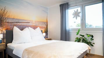 2 bedrooms, desk, free WiFi, bed sheets